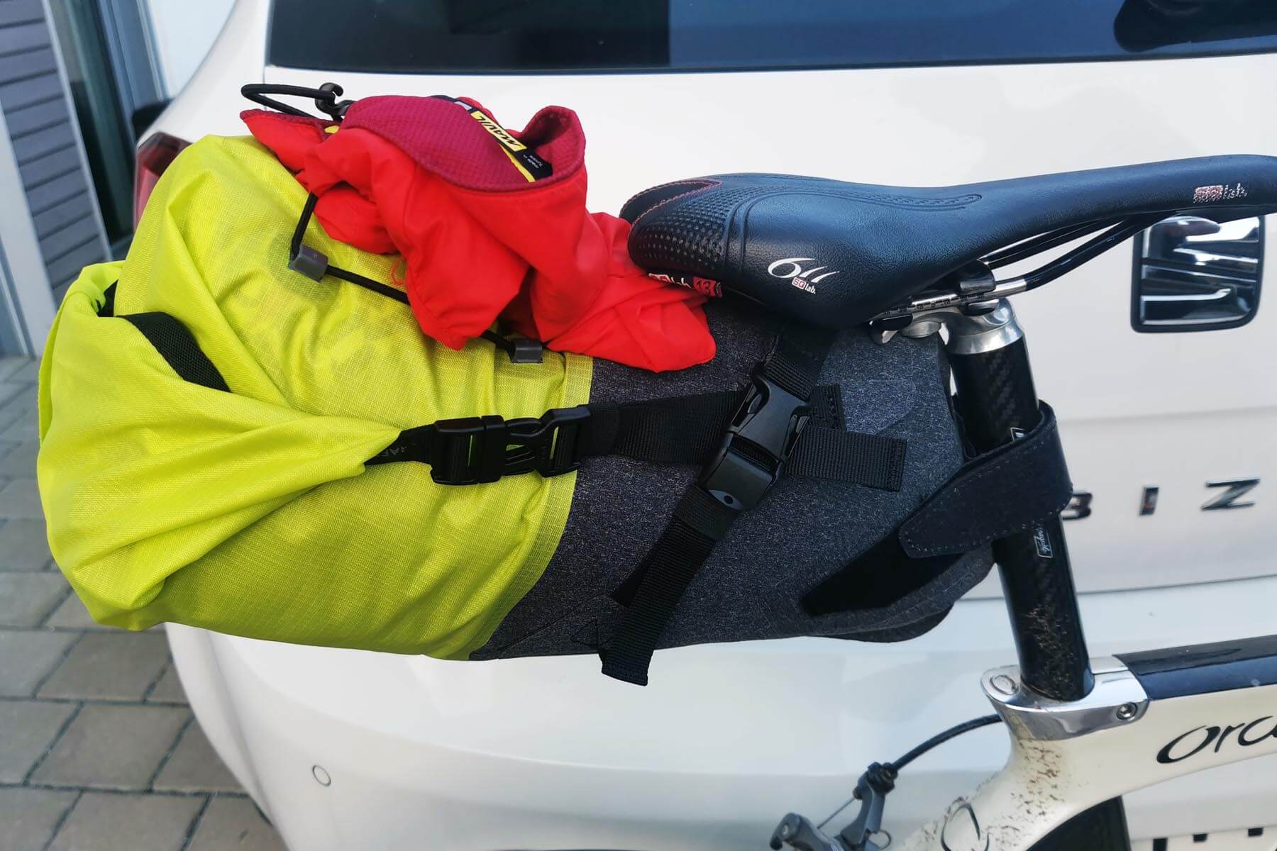Sacoche De Selle Vaude Trailsaddle Compact | 7L Imperméable, Soudée, Fixations Velcro Pour Tige De Selle